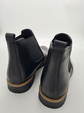 Lade das Bild in den Galerie-Viewer, Damen Leder Chalsea Boots Stiefel Stiefeletten in Schwarz Größe 36-42

