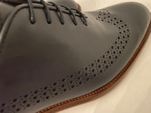 Lade das Bild in den Galerie-Viewer, Leder Schuhe mit Schnüren in Schwarz Elegant Business

